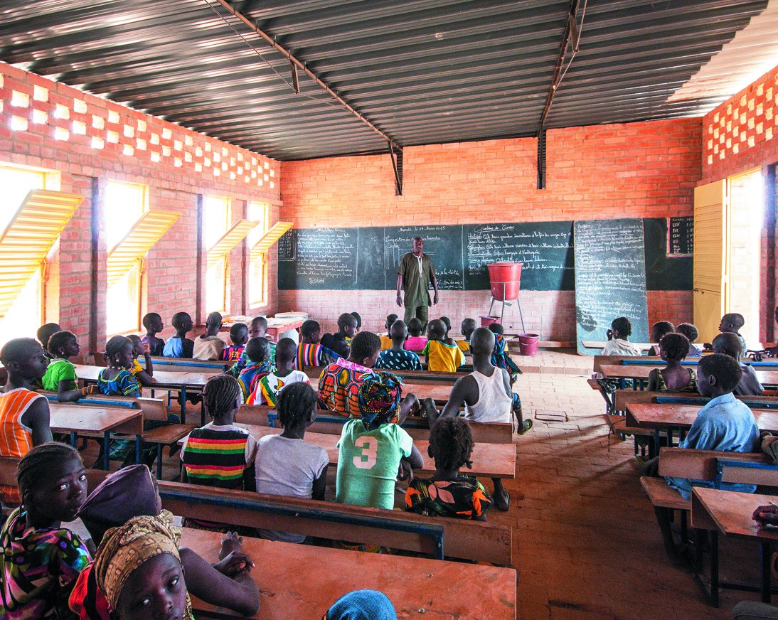 A school in Gangouroubouro built of clay bricks.